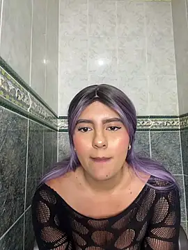 AnitaMore_ stripchat live cam model
