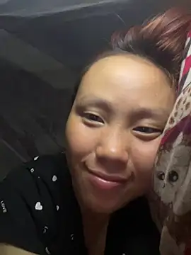 kekely stripchat live cam model