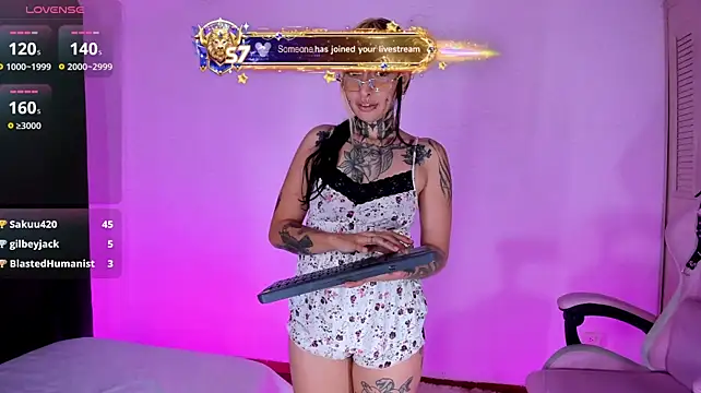 holyhudson stripchat live cam model