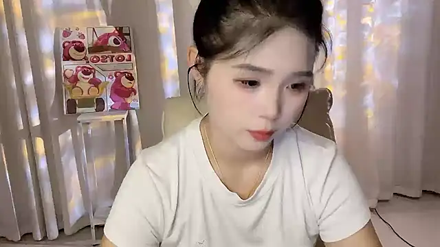 xiao--su stripchat live cam model
