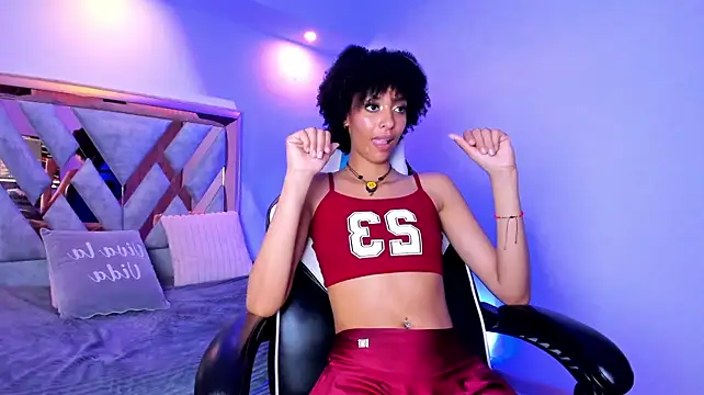 Kiara_Kamau_XXX stripchat live cam model