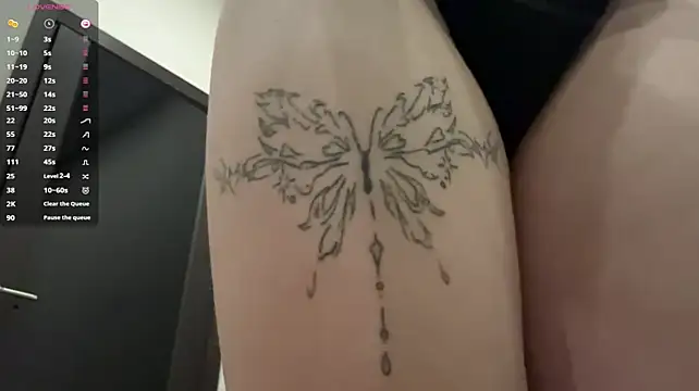 SkittledSled stripchat live cam model