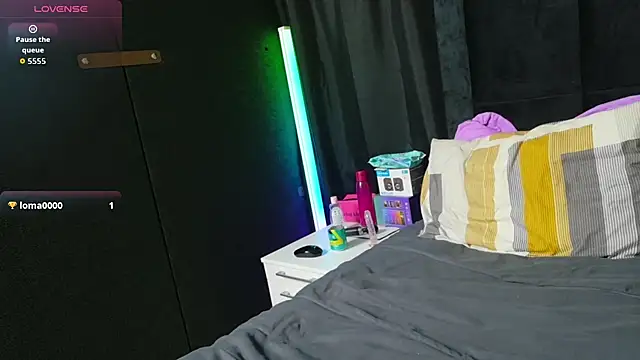 BigBootyVixen stripchat live cam model