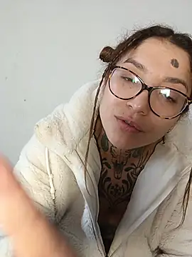 Jannisweet stripchat live cam model