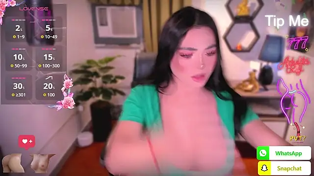 BigHugeCockSelfsucker stripchat live cam model