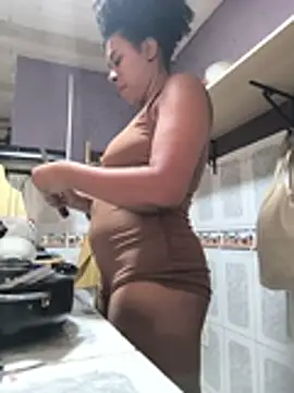 EmmilyBrant stripchat live cam model
