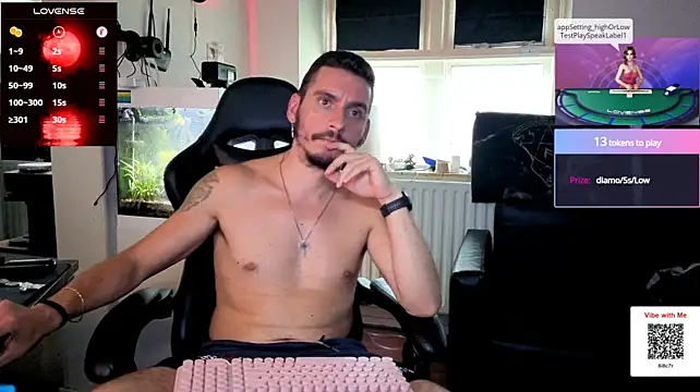 Rayzel_White stripchat live cam model