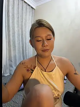 Youyoumei3333 stripchat live cam model
