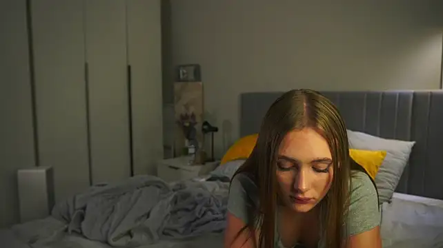 blisshy stripchat live cam model