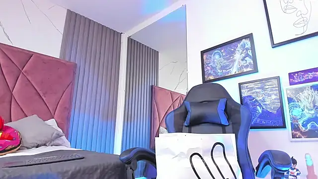EviieGothell stripchat live cam model