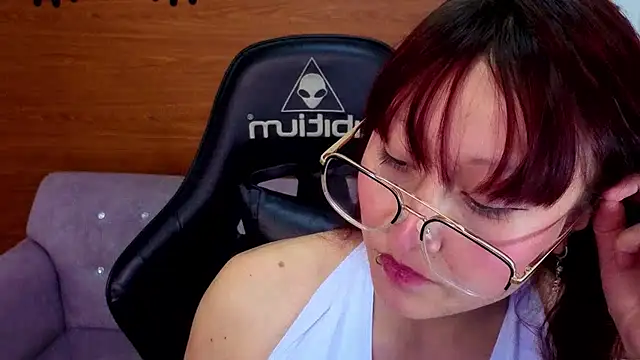 valentina_lux_t stripchat live cam model