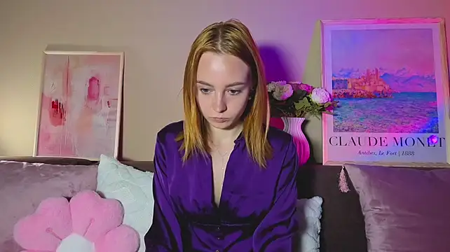 CarolineMarlow stripchat live cam model