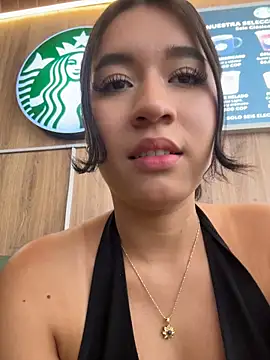 salome-rojas stripchat live cam model