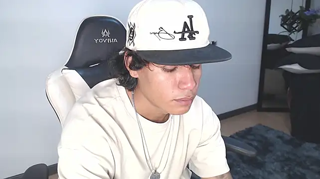MaximilianRoth stripchat live cam model