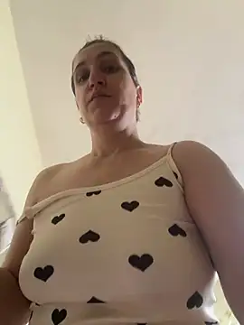 Bia_sexynovaes stripchat live cam model