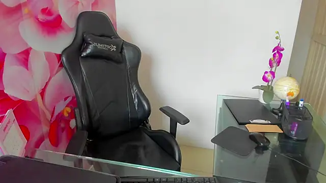 VeronikaBloom_ stripchat live cam model