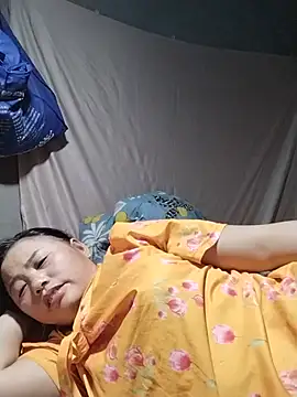 whatmes stripchat live cam model