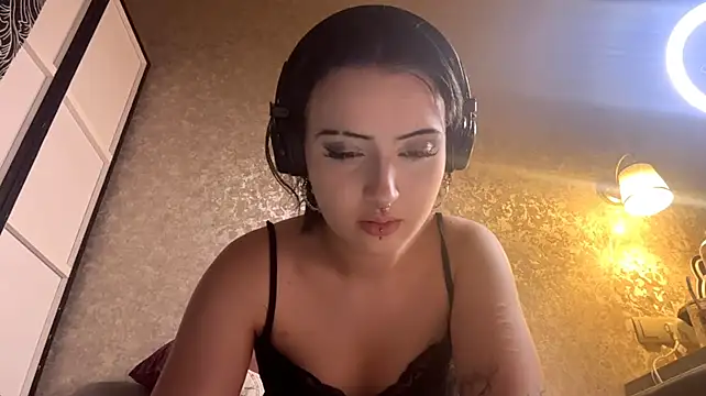 SharikaBabecki stripchat live cam model