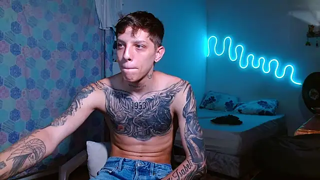 adam_masster stripchat live cam model