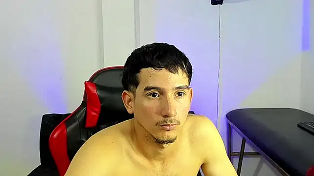 thomas_daniel1 stripchat live cam model