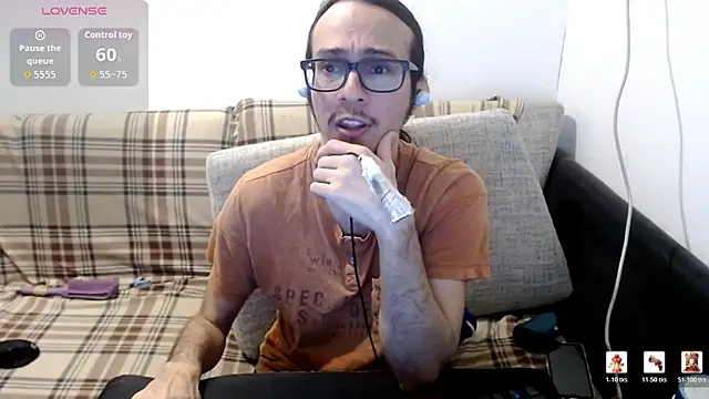 cholitohermoso stripchat live cam model