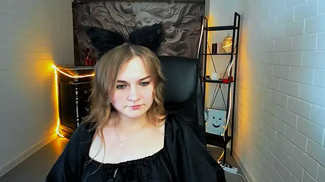 LissaTelor stripchat live cam model