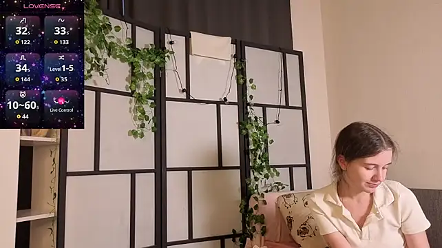 MyrtaMcclaney stripchat live cam model