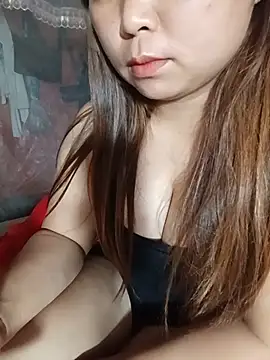 Lavy-bivi stripchat live cam model