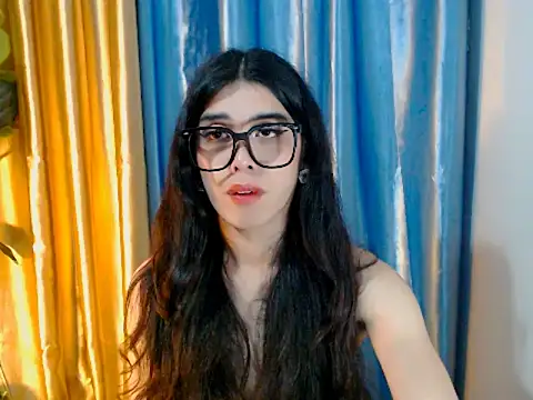 RoseAmarie stripchat live cam model