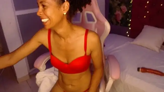 rosa_skinny stripchat live cam model