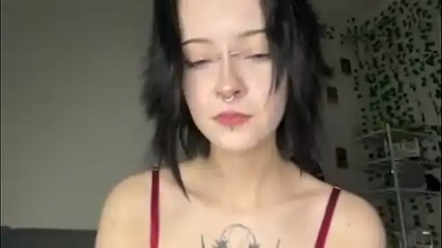 Alicefralies stripchat live cam model