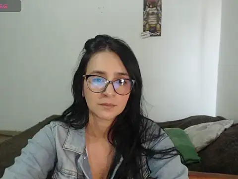 ASHLEYLOVE11 stripchat live cam model