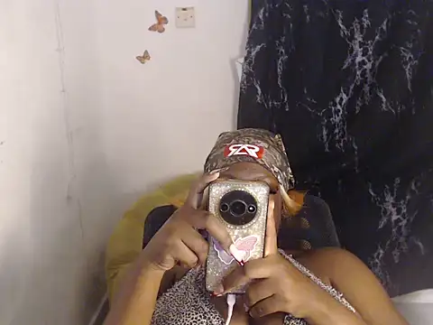 Eboni_hotboobs_ stripchat live cam model