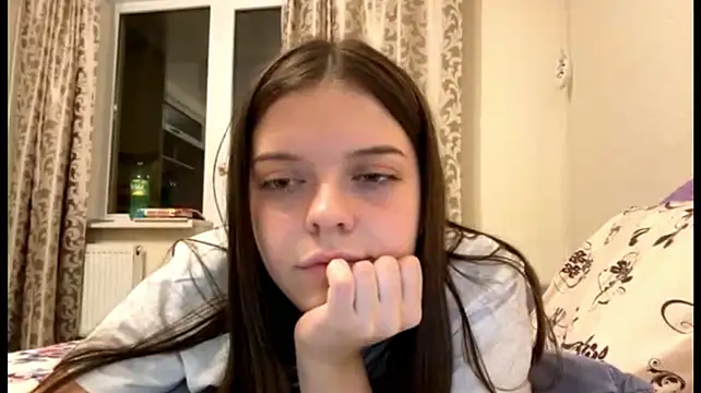 IvyWild stripchat live cam model