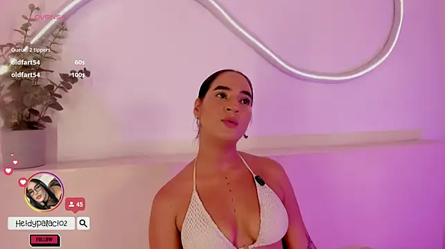 Emily_luve stripchat live cam model