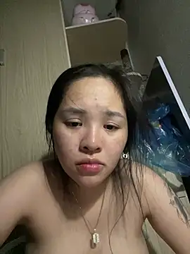 vivanude122 stripchat live cam model