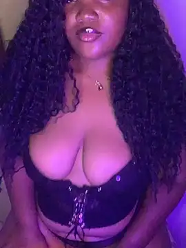 Dooiala stripchat live cam model