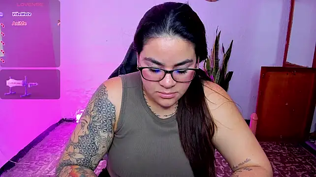 camilita_hurtadoo stripchat live cam model