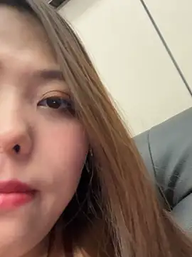 yanyan9987 stripchat live cam model