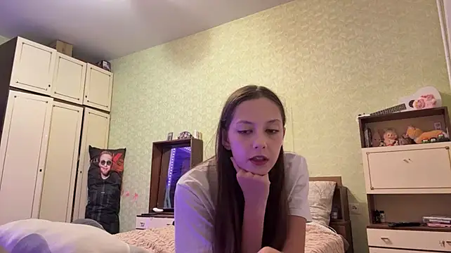 AnamariaHourani stripchat live cam model