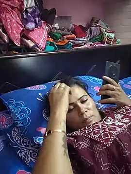 tamilaruvi stripchat live cam model