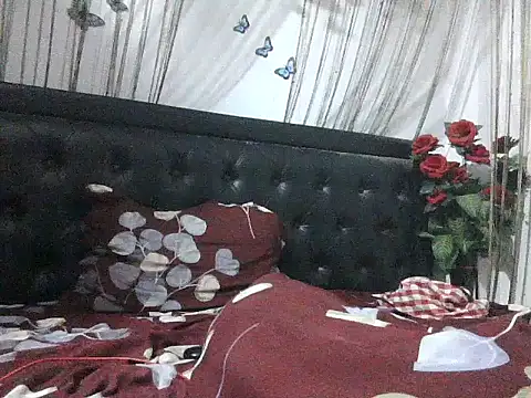 Hunkytop stripchat live cam model