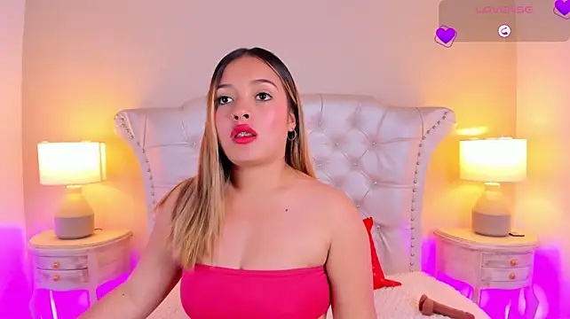 AntonellaMarchetti stripchat live cam model