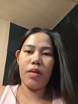 PinayKitty stripchat live cam model