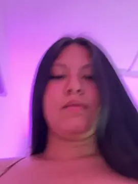 emmacortez2_ stripchat live cam model