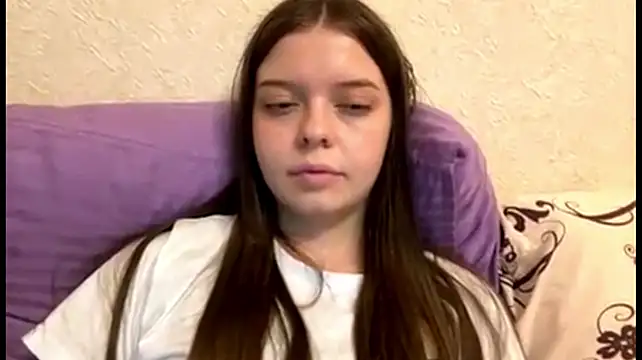 IvyWild stripchat live cam model