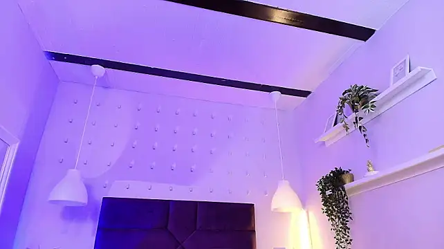 Tammysanz stripchat live cam model