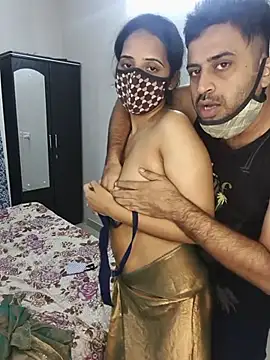 ITZ_GURU stripchat live cam model