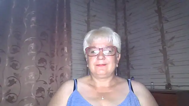 LizaRain777 stripchat live cam model