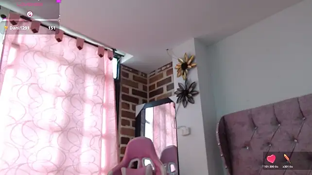 Taylor-gil stripchat live cam model